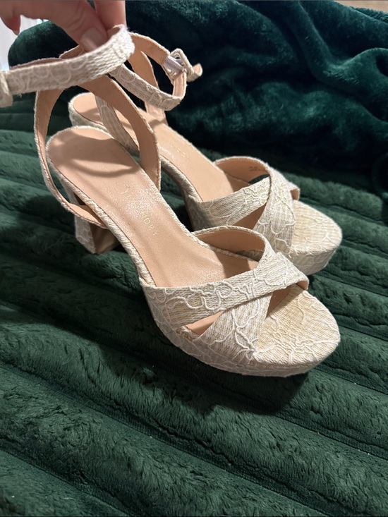 Chinese Laundry Shoes - Chinese Laundry Women’s Lace Platform Sandals in Ivory Ankle Strap Heels